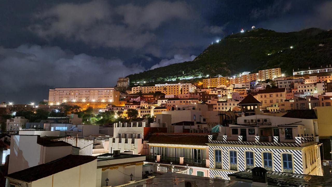 Gibraltar Town Centre Flat With Roof Terrace Daire Dış mekan fotoğraf